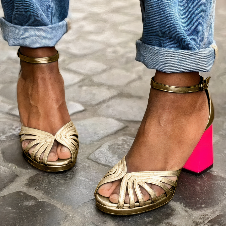 Milviana | Classic sandals with ankle strap and open toes