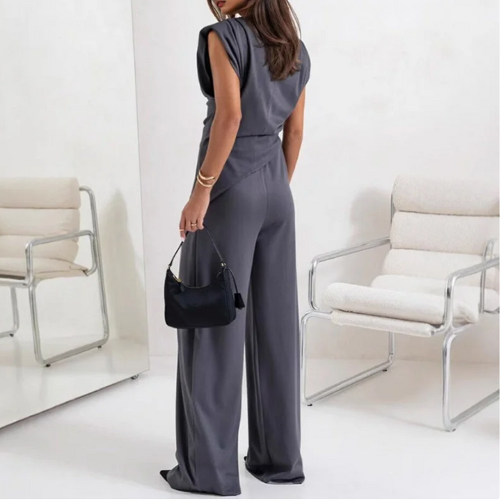The Olivia Set – Where Simplicity Meets Style